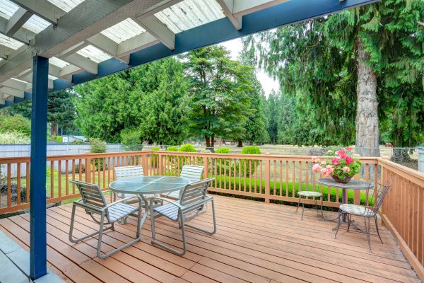 Deck Carpentry Service in Sterling Heights
